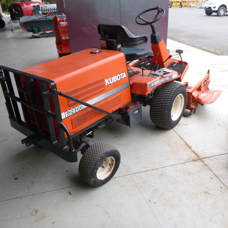 S/H Kubota F2400 Front deck mower Konigs Shepparton Pty. Ltd