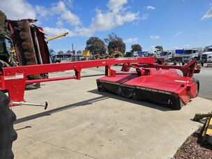 MASSEY FURGUSON 1372 MOWER