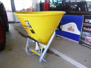 NEW DAKEN SP500 POLY HOPER SPREADER