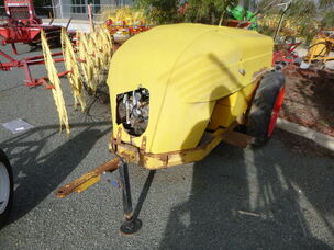 USED 2000L TRAILING TREE LINE SPRAYER
