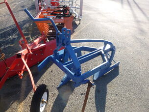 USED 2 ROW LINKAGE FURROW