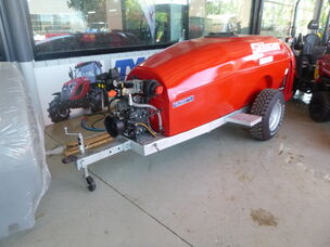 USED SILVAN 2000L AIRBLAST SPRAYER