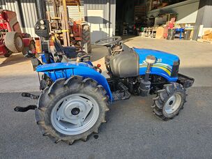 USED SOLIS 22HP ROPS TRACTOR