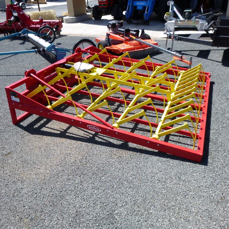 15 Bale grab Euro hitch Konigs Shepparton Pty. Ltd