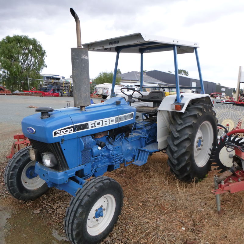 Ford 3930 2wd Rops tractor Konigs Shepparton Pty. Ltd