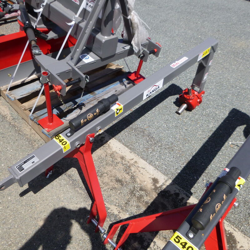 KANGA MINI RANGE POST HOLE DIGGER Konigs Shepparton Pty. Ltd