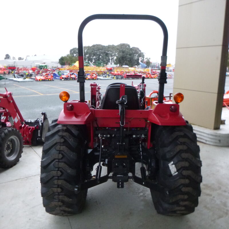NEW MAHINDRA MAX 36 ROPS TRACTOR Konigs Shepparton Pty. Ltd