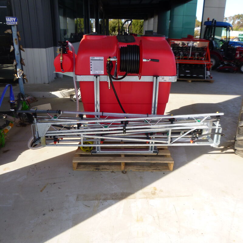 NEW SILVAN 600L SUPER DELUX LINKAGE SPRAYER Konigs Shepparton Pty. Ltd