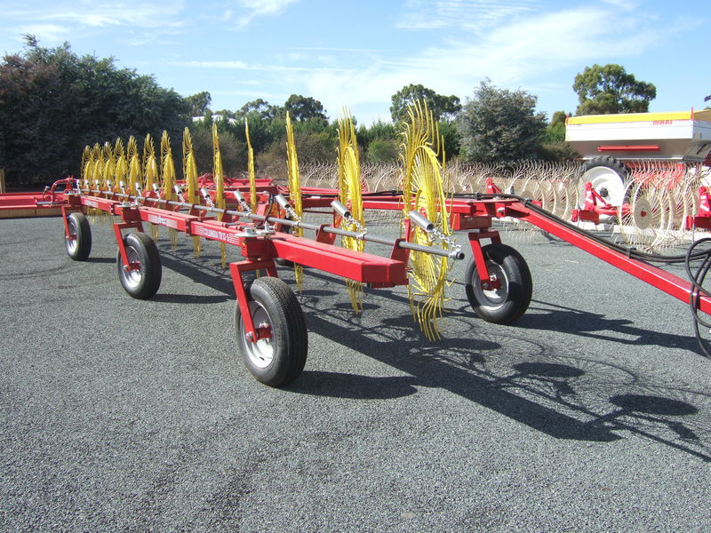 Sitrex 13 wheel hay rake