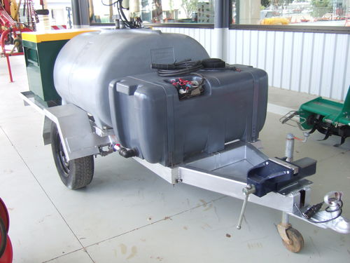 Trailer Universal with diesel and water tank