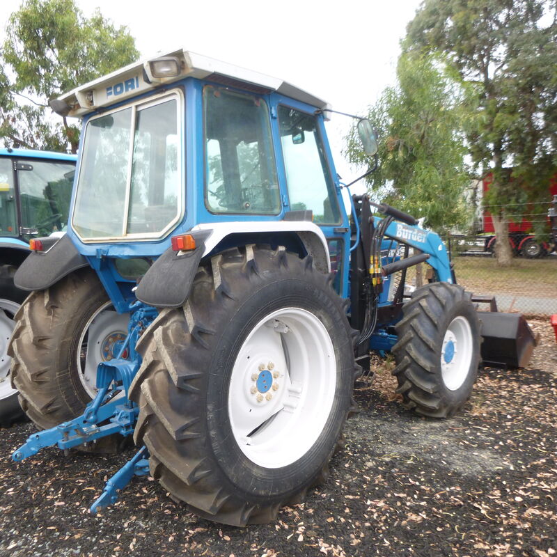 USED FORD 6610 CAB TRACTOR WITH LOADER Konigs Shepparton Pty. Ltd
