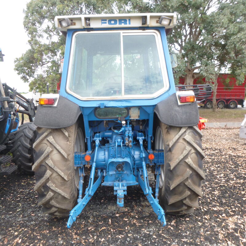 USED FORD 6610 CAB TRACTOR WITH LOADER Konigs Shepparton Pty. Ltd