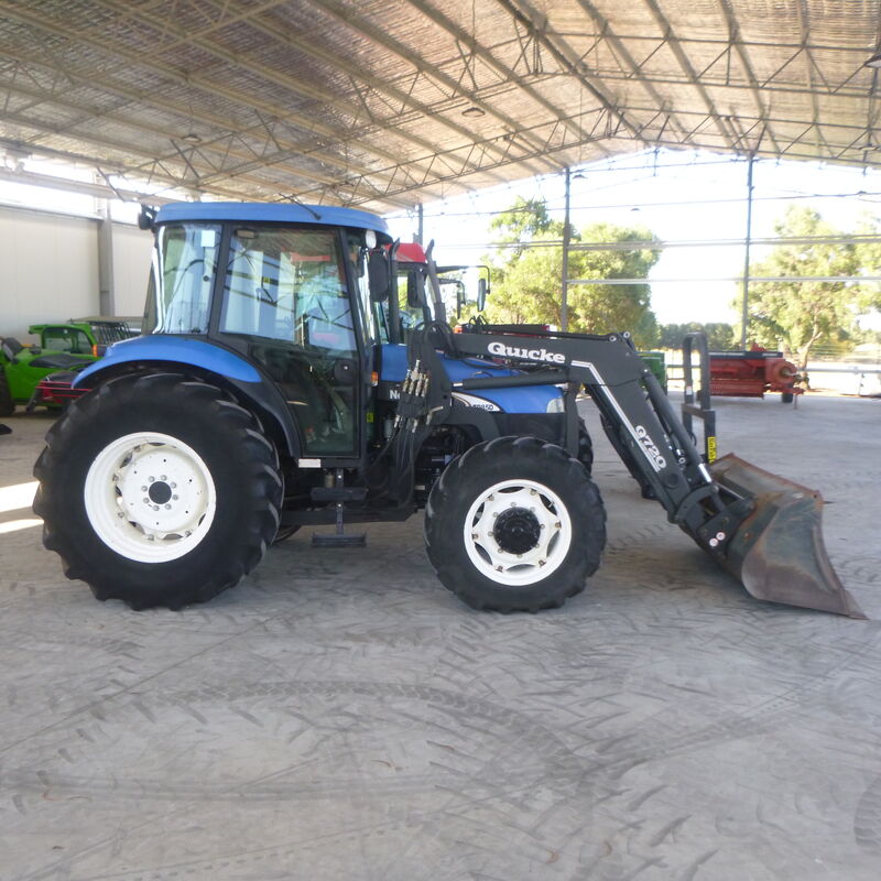 USED NEW HOLLAND TD85D CAB TRACTOR WITH LOADER Konigs Shepparton Pty. Ltd