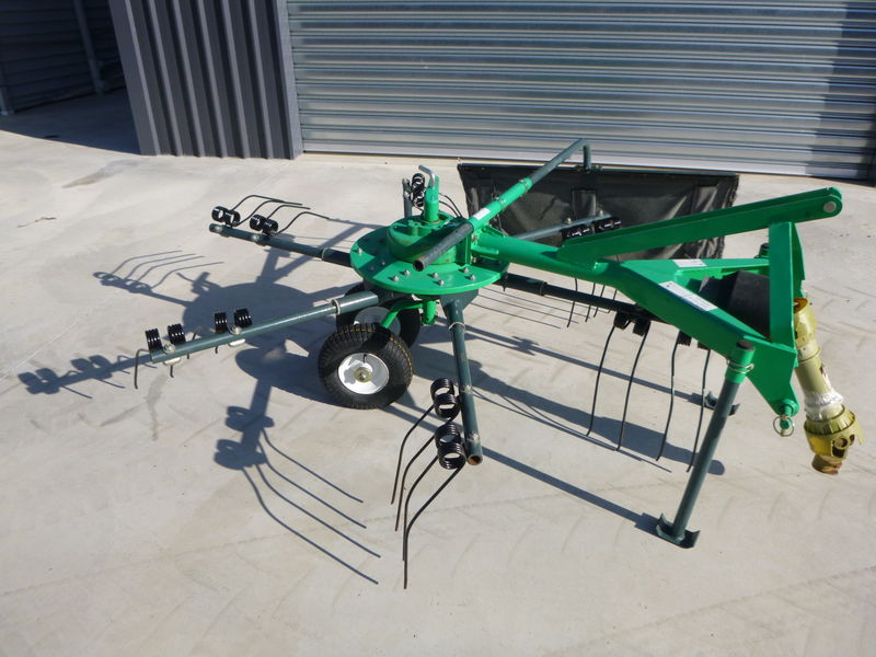 rotary rake 5 arm 2.5mtr worker | Konigs Shepparton Pty. Ltd