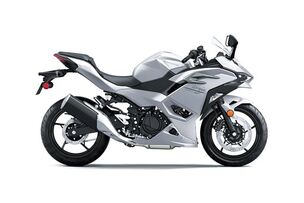 2025 KAWASAKI NINJA 500