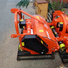 COSMO BULLY SFM130 MULCHER