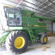 John Deere 8820 Header