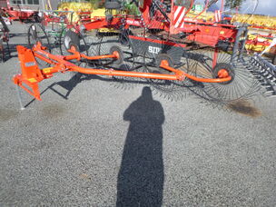 NEW AGROMASTER 5 WHEEL LINKAGE HAY RAKE