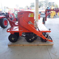 NEW COSMO 14M 7 ROW DISC SEEDER WITH COULTERS
