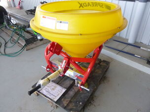 NEW IRIS IJS-340 FERTALISER SPREADER
