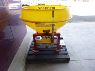 NEW IRIS KS530P FERTALISER SPREADER