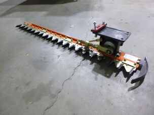 NEW LANDMAX 1.5M SICKLE BAR HEDGE TRIMMER