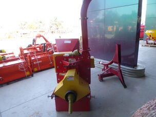 NEW TWM PTO WOOD CHIPPER