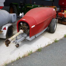 S/H 2000L Stiletto air blast sprayer