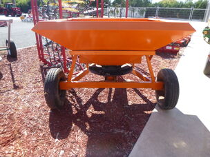 USED 1 TON TRAILING SPRAEDER