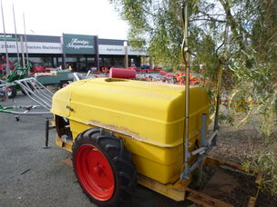 USED 2000L TRAILING TREE LINE SPRAYER