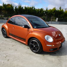 USED 2010 VOLKSWAGEN BEETLE BLACK ORANGE EDITION