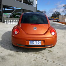 USED 2010 VOLKSWAGEN BEETLE BLACK ORANGE EDITION