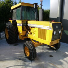 USED CHAMBERLAIN 4080B CAB TRACTOR