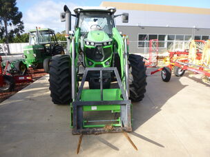 USED DEUTZ 6165G 4WD CAB TRACTOR