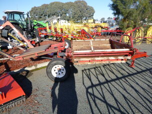USED EZY FEEDER BALE FEEDER