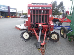 USED GEHL 1470 4 X 5 ROUND BALER