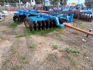 USED GIBBINSRAWLING 24 PLATE DISC PLOW
