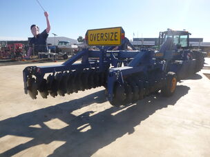 USED GRIZZLY 36 PLATE FIELDMASTER