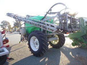 USED HOWARD 3200L SPRAYER