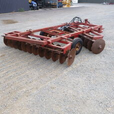 USED INTERNATIONAL 34 DISC CULTIVATOR