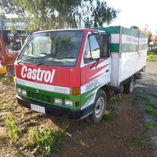 USED ISUZU NKR58 2T TRUCK