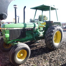 USED JOHN DEERE 2450 ROPS TRACTOR