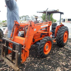 USED KUBOTA M6030 ROPS TRACTOR WITH LOADER