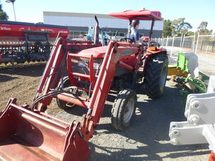 USED MAHINDRA 5500 ROPS TRACTOR