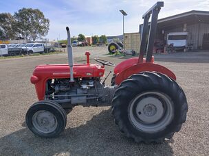 USED MASSEY FERGUSON 35 ROPS TRACTOR