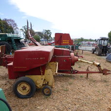 USED NEW HOLLAND 317 BALER