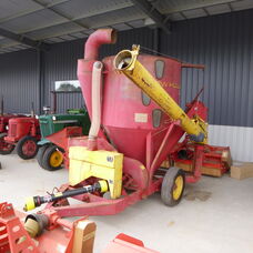 USED NEW HOLLAND 353 MIXALL FEEDER