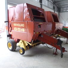 USED NEW HOLLAND 654 ROUND BALER