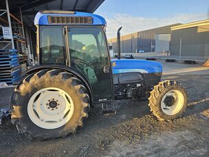 USED NEW HOLLAND T95FA 4WD CAB TRACTOR