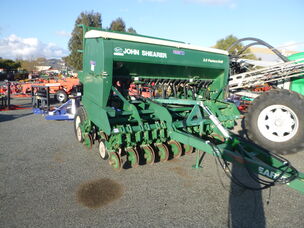 USED SHEARER 19 RUN PASTURE DRILL